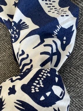 NWOT, DANICA STUDIO BLUE WHITE DARLING BANDANA